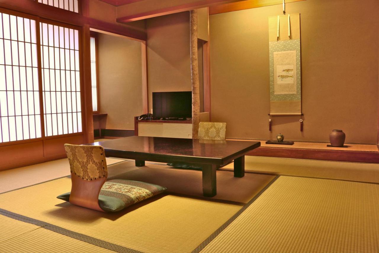 Tsutaya Ryokan Toyooka  Exterior photo