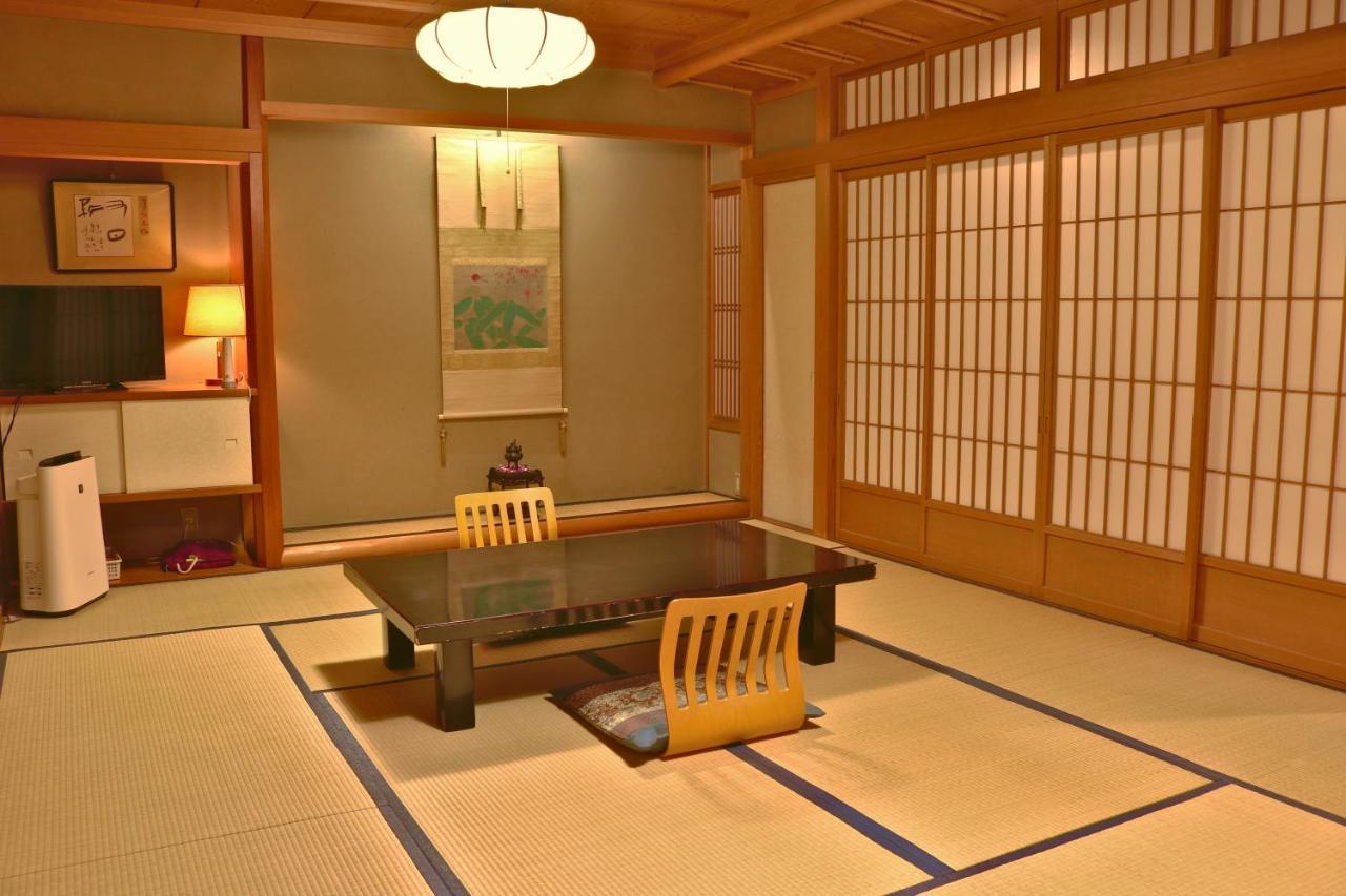 Tsutaya Ryokan Toyooka  Exterior photo