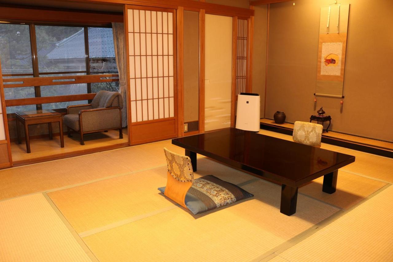Tsutaya Ryokan Toyooka  Exterior photo