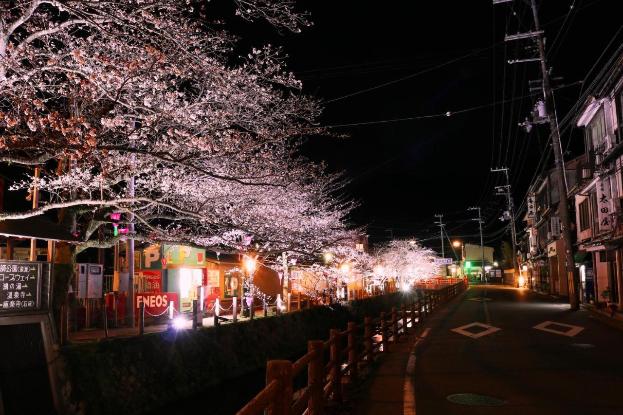 Tsutaya Ryokan Toyooka  Exterior photo